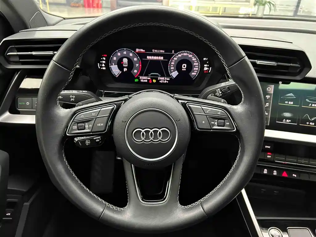 Audi A3 2023 A3L Limousine 35 TFSI Fashion Sport фото 3