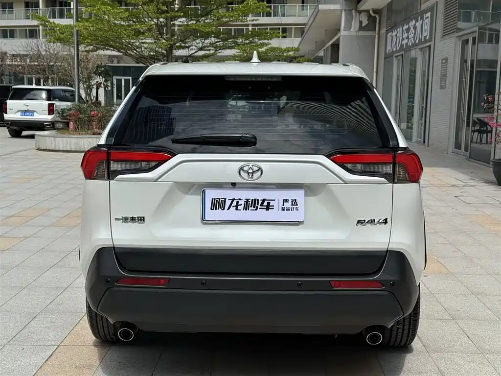 Toyota RAV4 Rongfang 2021 2.0L CVT 2WD Urban фото 7