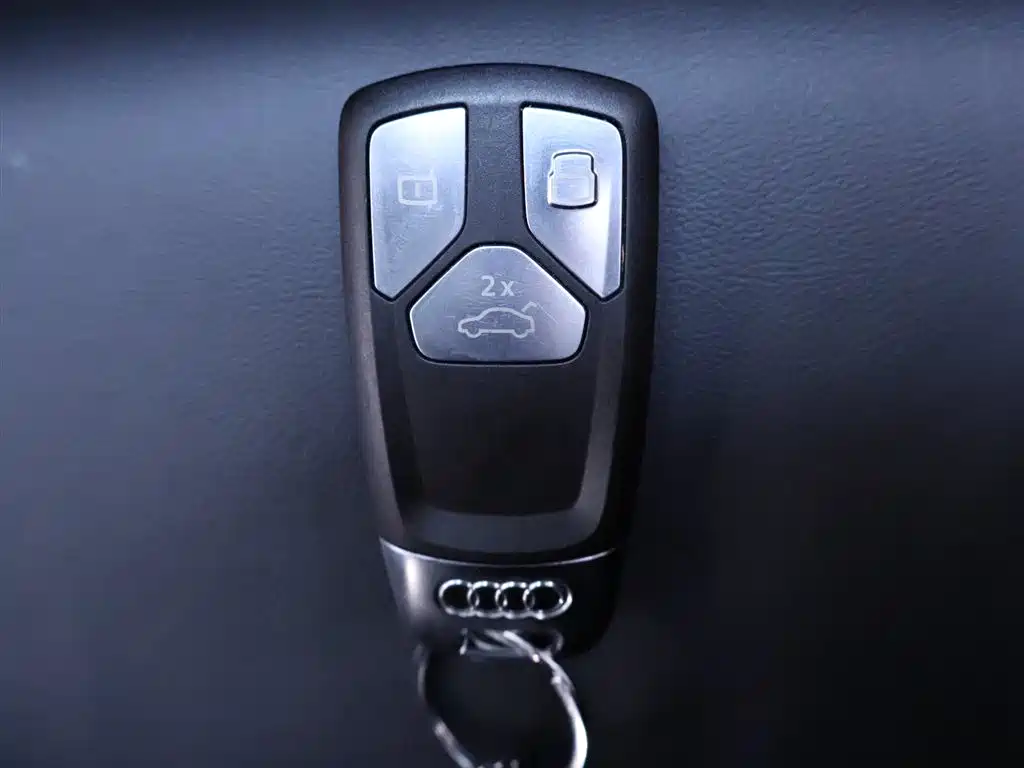 Audi Q5L 2023 45T Luxury Dynamic фото 25