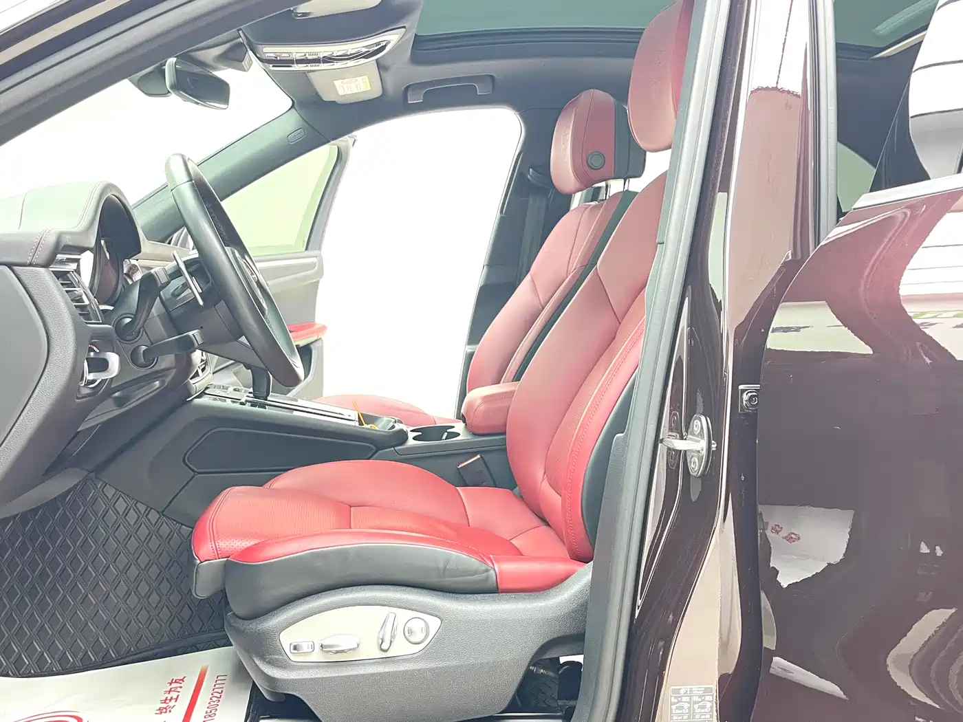 Porsche Macan 2023 Macan 2.0T фото 8