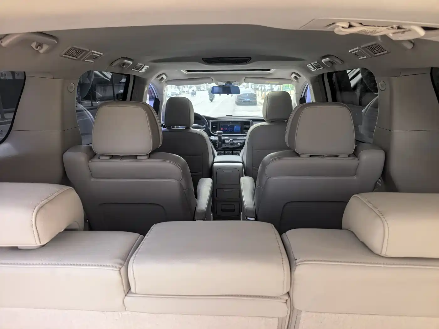 GAC Trumpchi Trumpchi M8 2018 320T Exclusive Edition фото 6