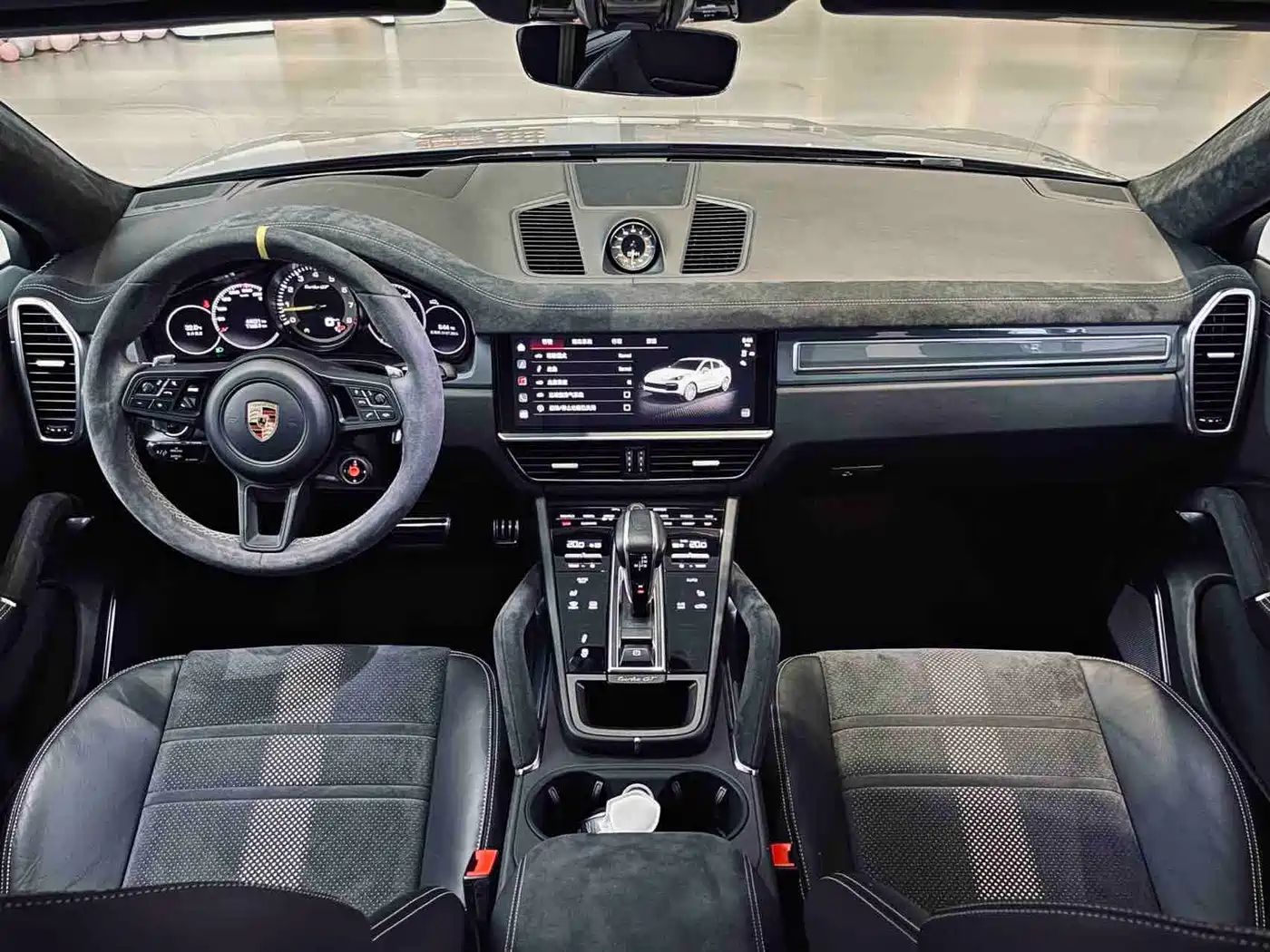 Фото 9 - Porsche Cayenne