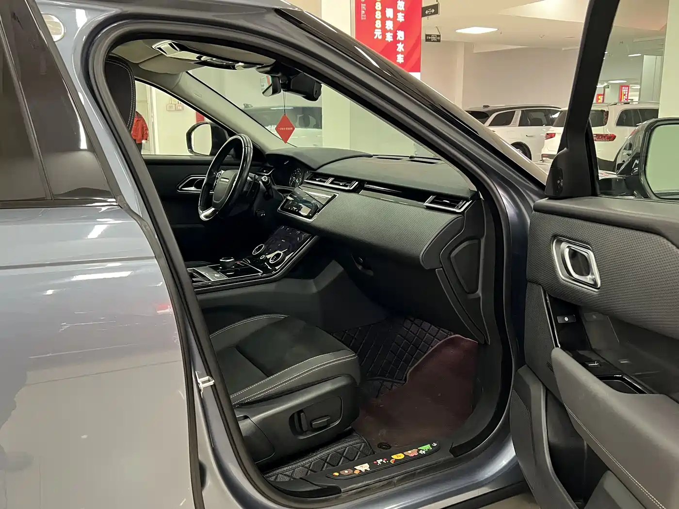Land Rover Range Rover Velar 2019 250PS фото 10