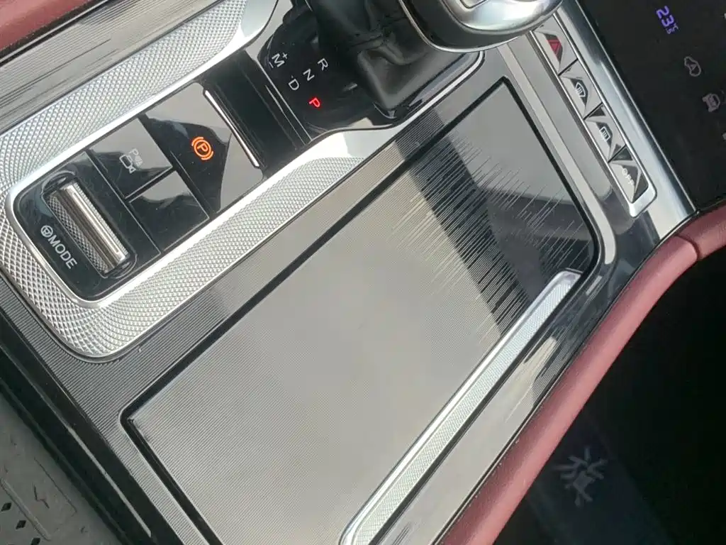 Hongqi H5 2024 2.0T Automatic Smart Connect Flag Smooth Edition фото 12