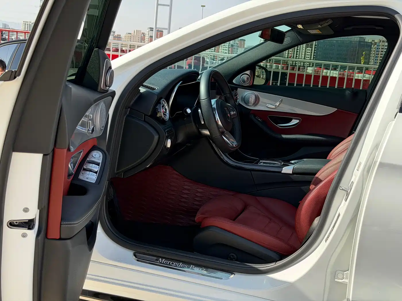 MERCEDES-BENZ C CLASS