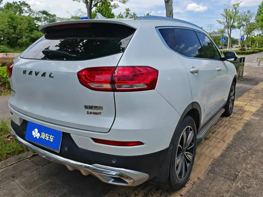 Photo 3 - Haval H6