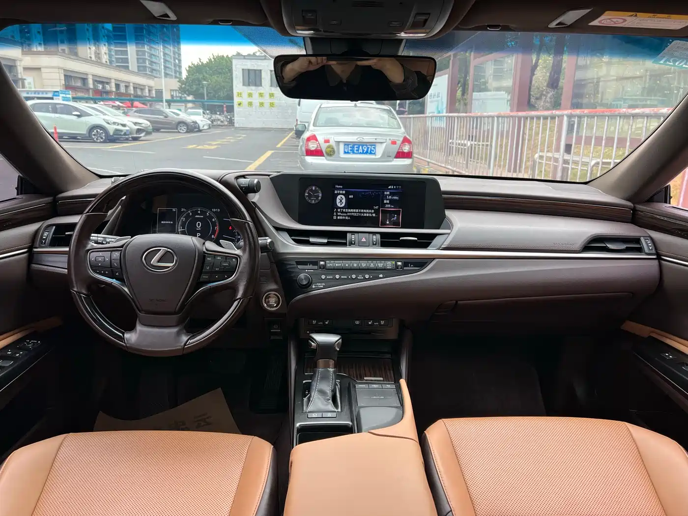 Lexus ES 2020 200 Luxury фото 6