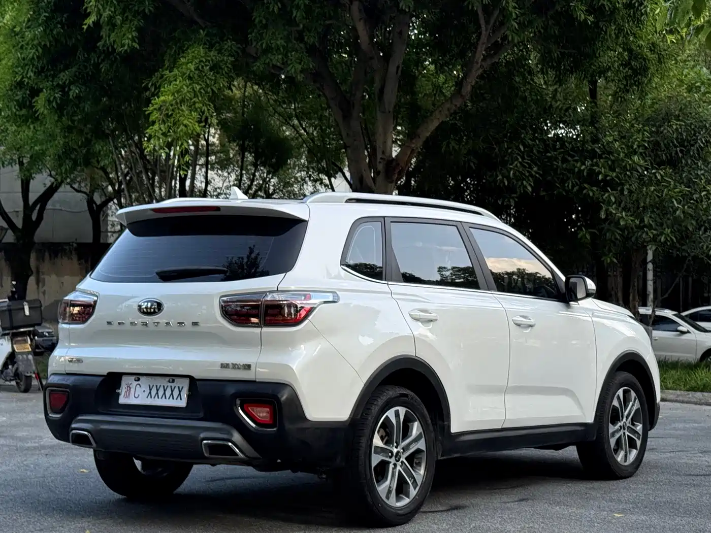 Kia Sportage 2019 2.0L Automatic Smart Luxury Edition фото 4