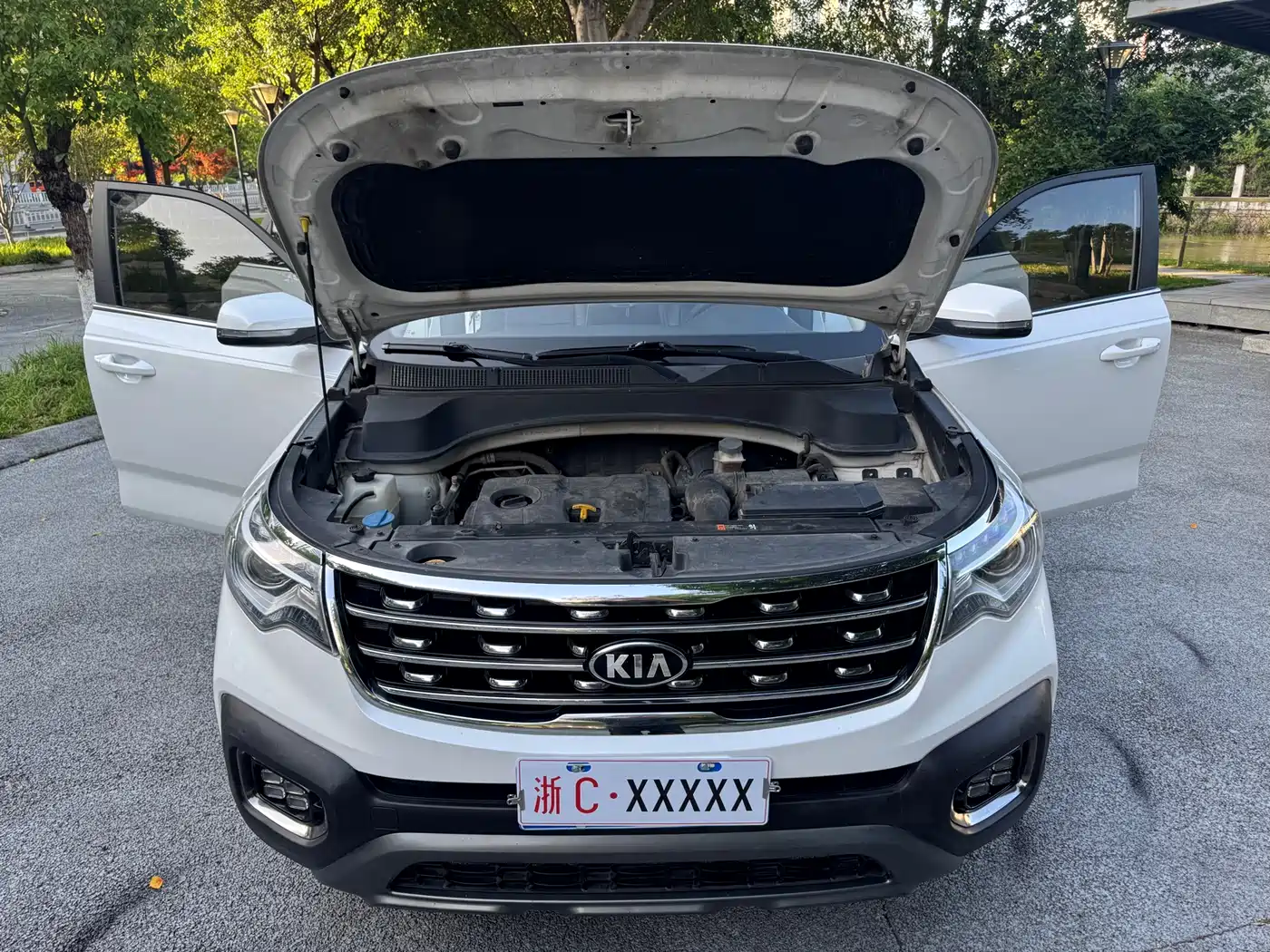 Kia Sportage 2019 2.0L Automatic Smart Luxury Edition фото 19