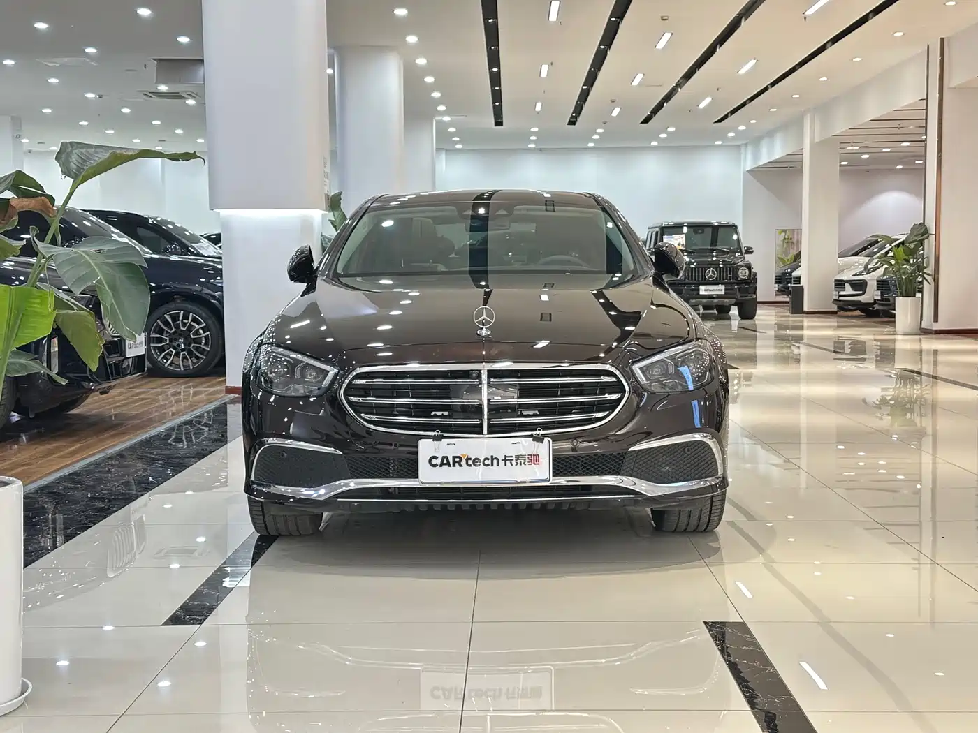 MERCEDES-BENZ E CLASS