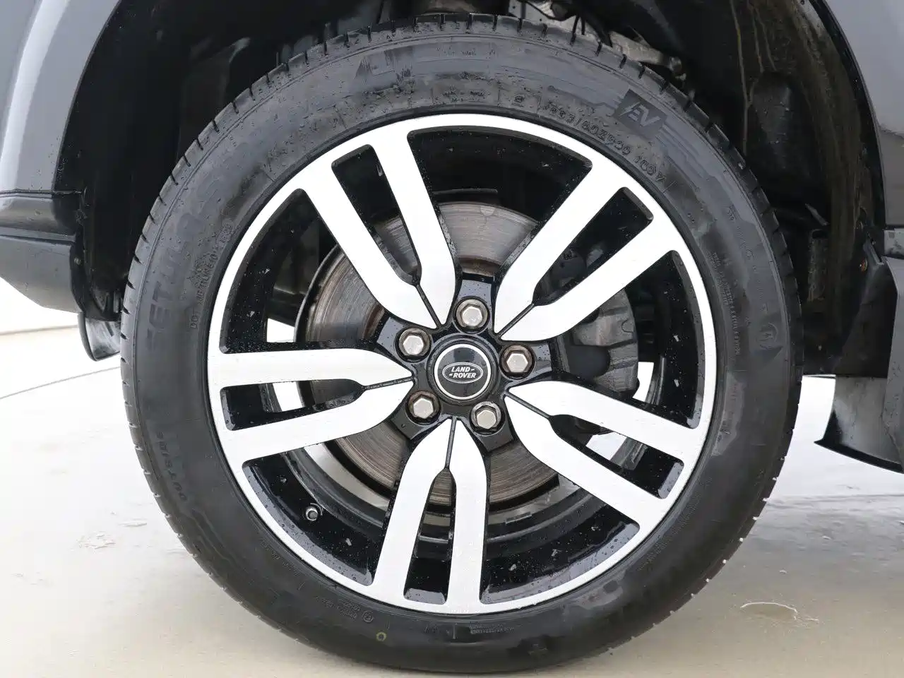 Land Rover Discovery 2013 3.0 SDV6 HSE Diesel фото 16