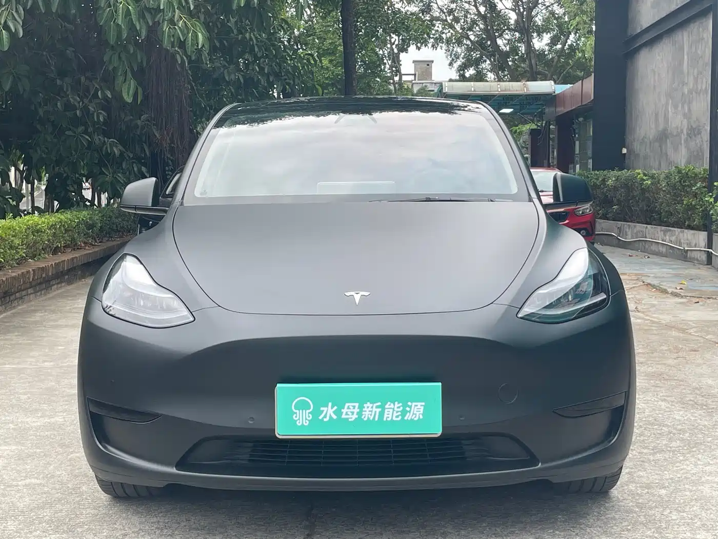 TESLA MODEL Y