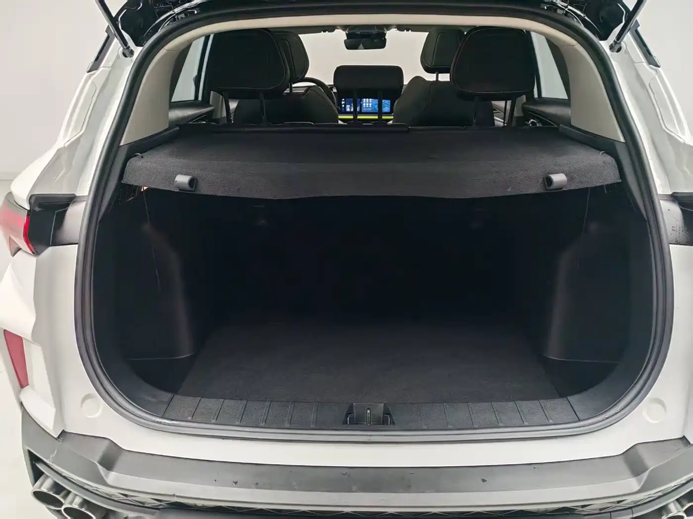 GEELY AUTOMOBILE BINYUE