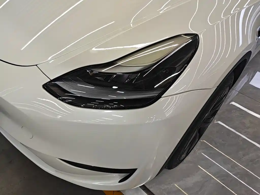 Фото 24 - Tesla Model Y