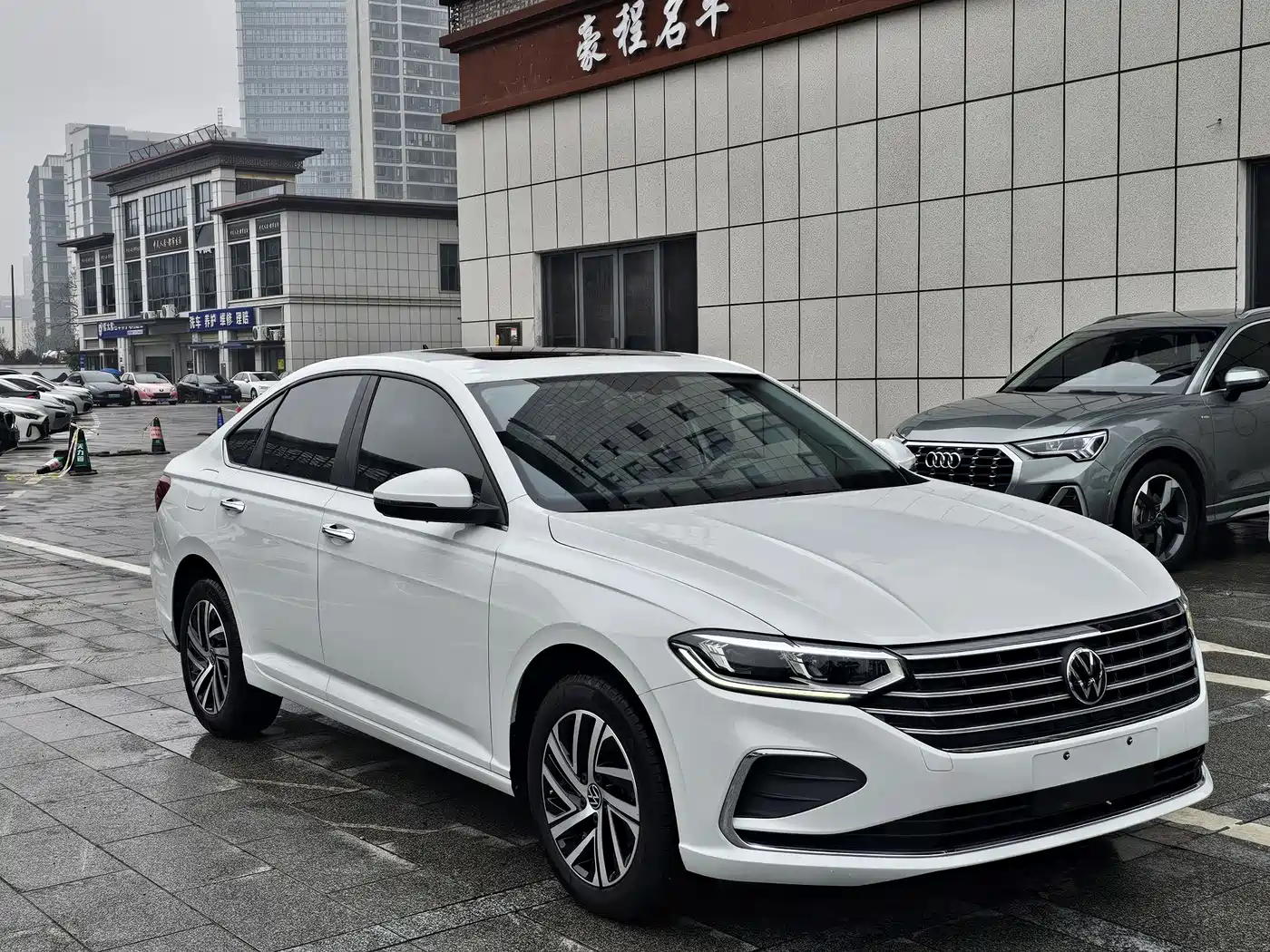 Volkswagen Lavida 2023 280TSI DSG Comfort Edition фото 3