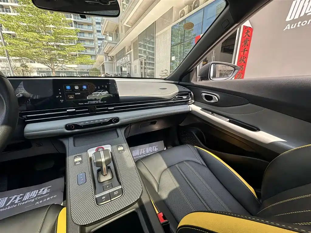 GAC Trumpchi Trumpchi Emkoo 2023 Shadow Leopard H High-Efficiency Hybrid фото 17