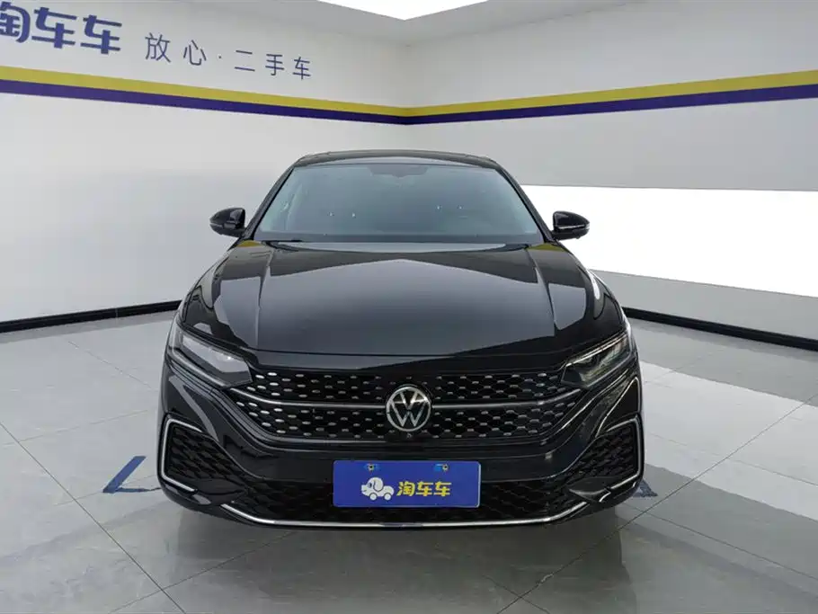 Volkswagen Passat 2024 380TSI Starlight Dragon Soaring Edition фото 2