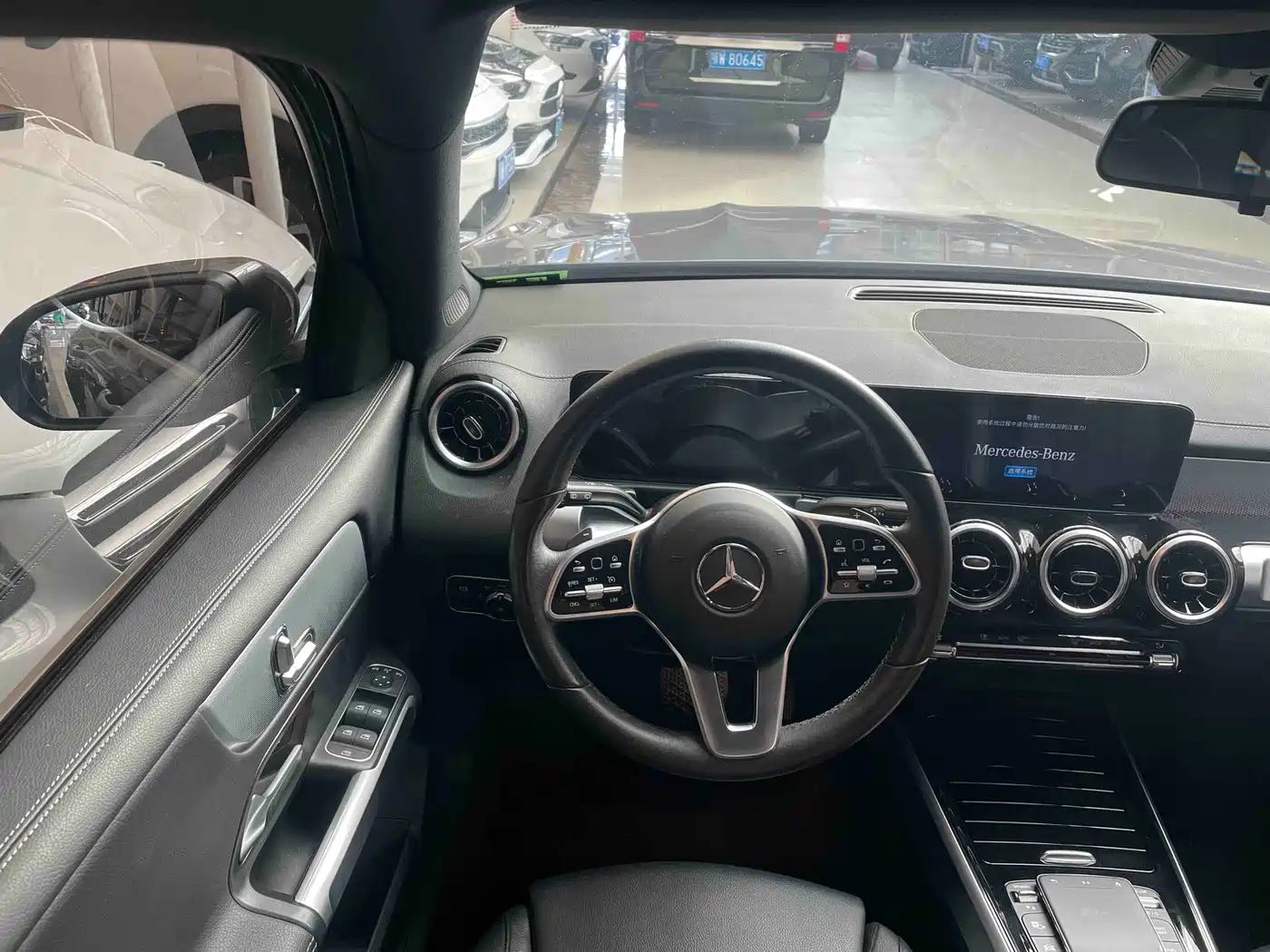 Mercedes-Benz GLB 2023 Facelift GLB 200 Dynamic фото 13