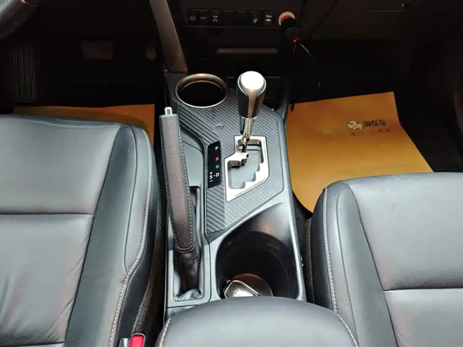 Toyota RAV4 Rongfang 2013 2.5L Auto 4WD Luxury фото 16