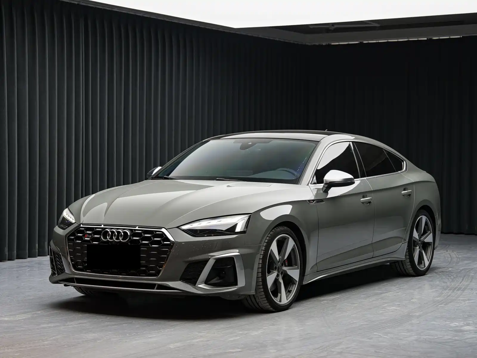 Photo 1 - Audi S5
