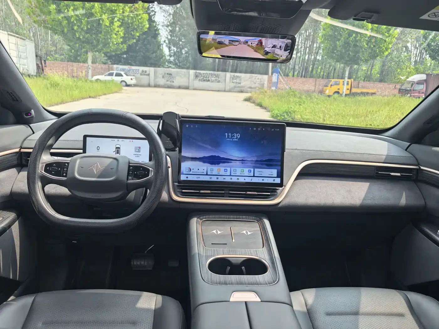 Dongfeng Yipai eπ008 2025 2025 210Ultra Extended Range 6-Seater