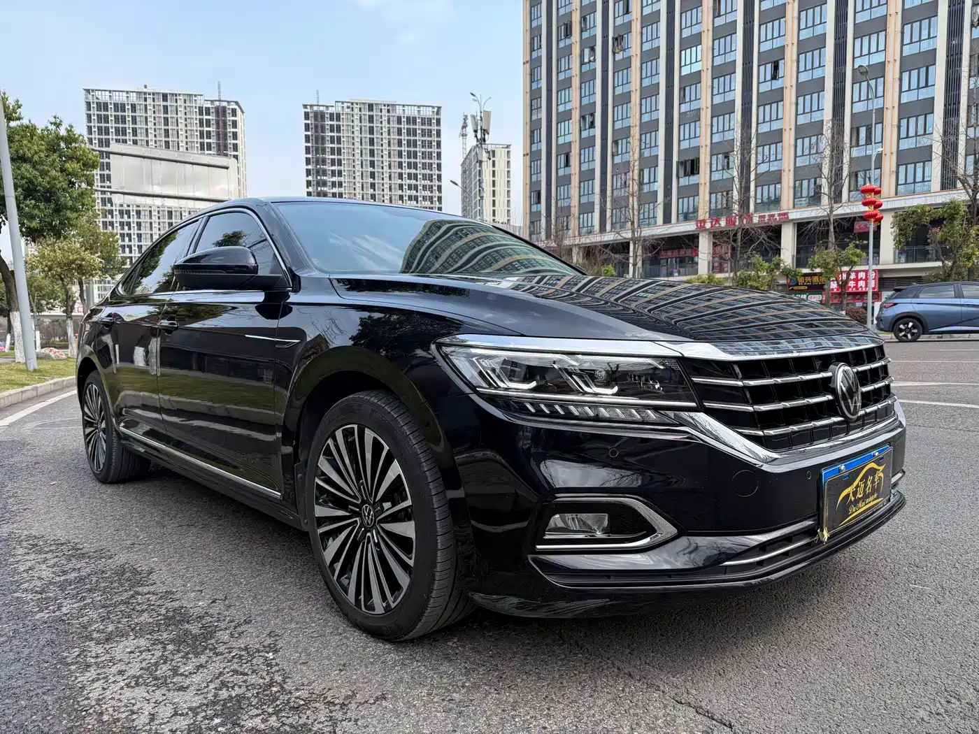 Volkswagen Passat 2020 330TSI Luxury Edition China VI фото 3