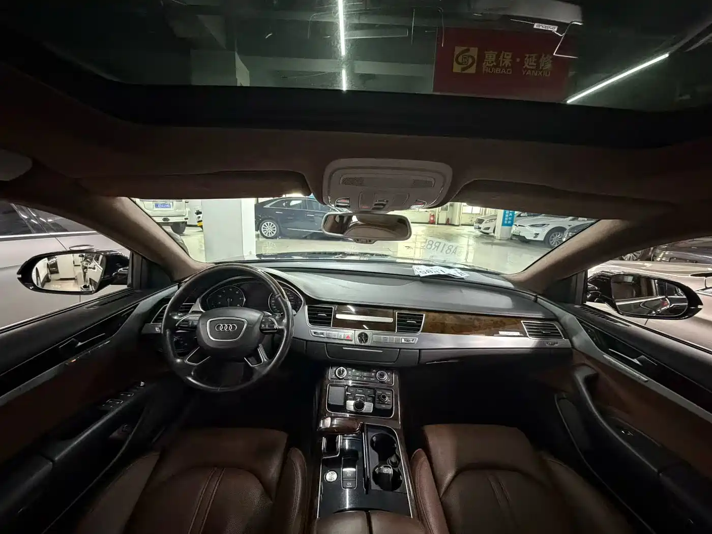 Photo 6 - Audi A8