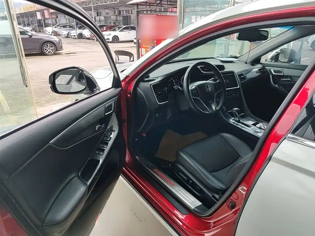 Honda Spirior 2015 2015 2.0L Premium Edition