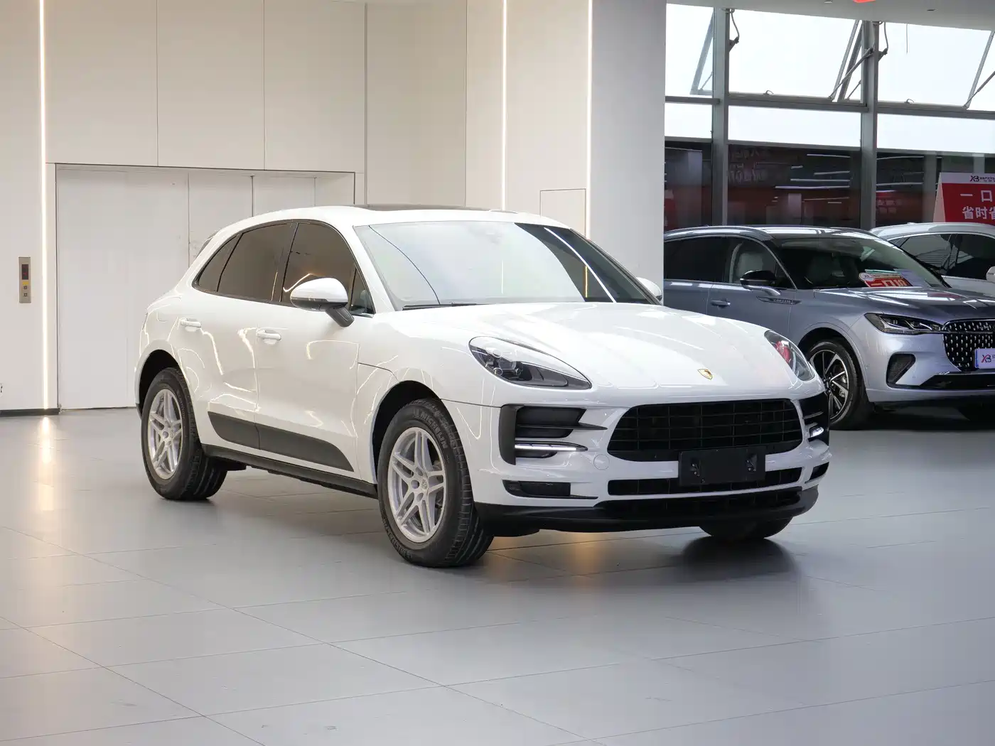 Porsche Macan 2018 Macan 2.0T фото 3