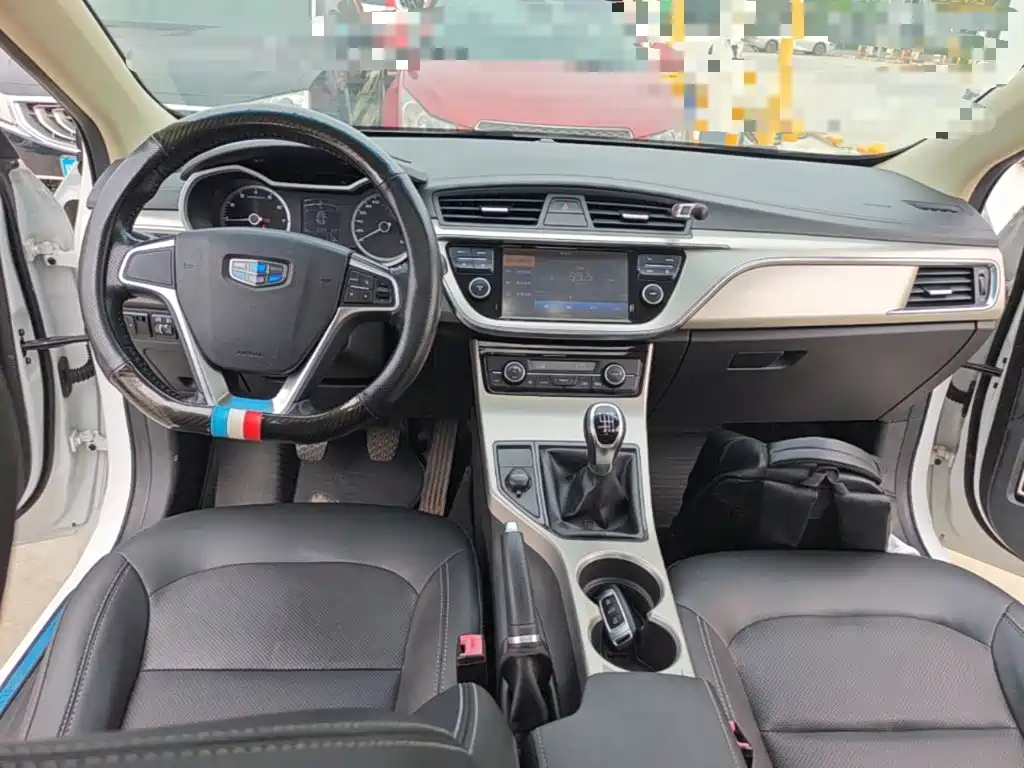 Photo 10 - Geely Emgrand GL