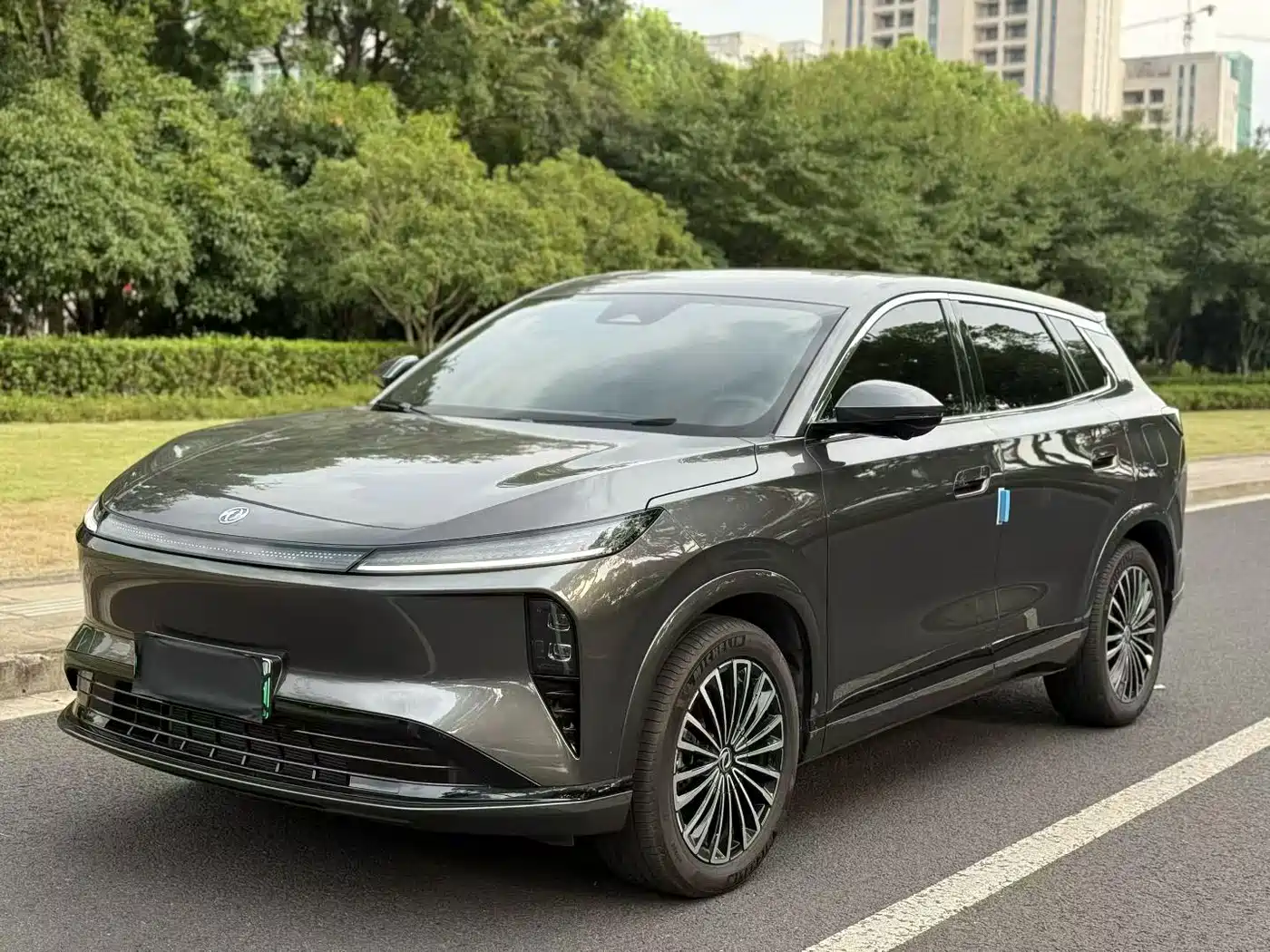 Dongfeng Aeolus L8 2025 2025 Plug-in Hybrid