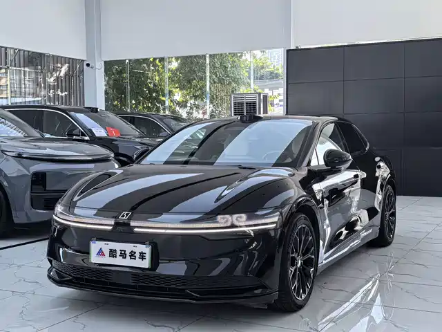 Zeekr 007 Увеличенный запас хода, задний привод, система помощи водителю, 100kWh