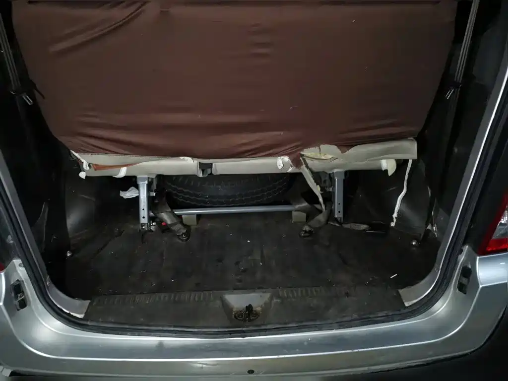 Wuling Motors Wuling Rongguang S 2022 2021 Model 1.2L Basic 7-Seater LSI