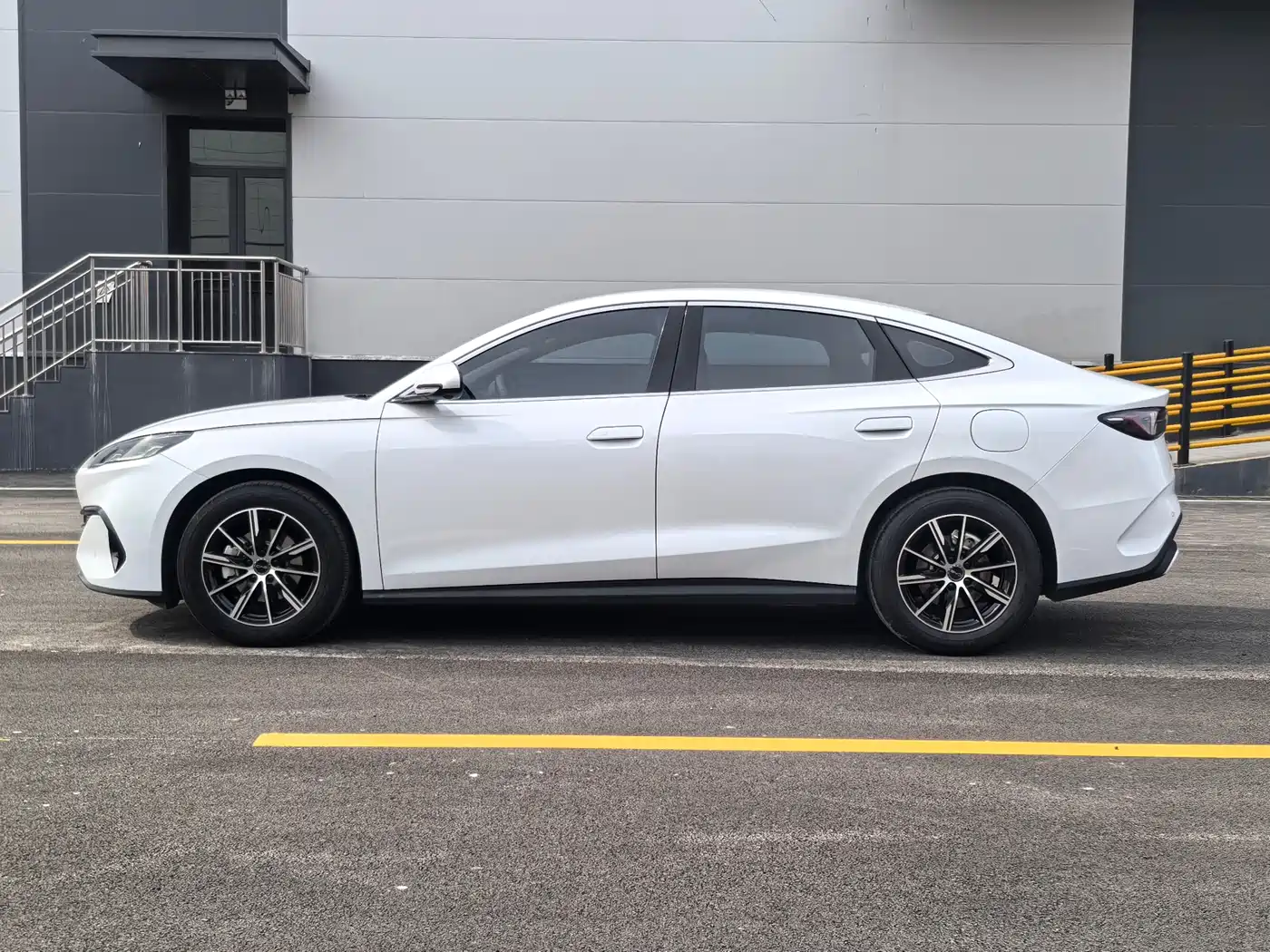 BYD SEAL 06 NEW ENERGY