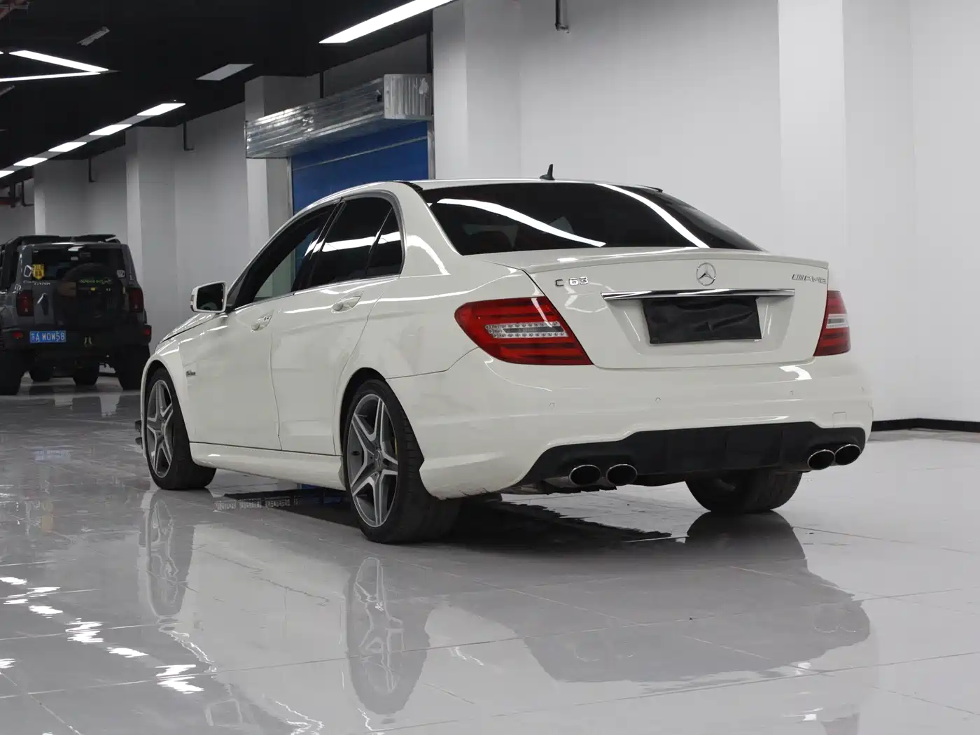 Mercedes-Benz C-Class AMG 2012 AMG C 63 Sport фото 5
