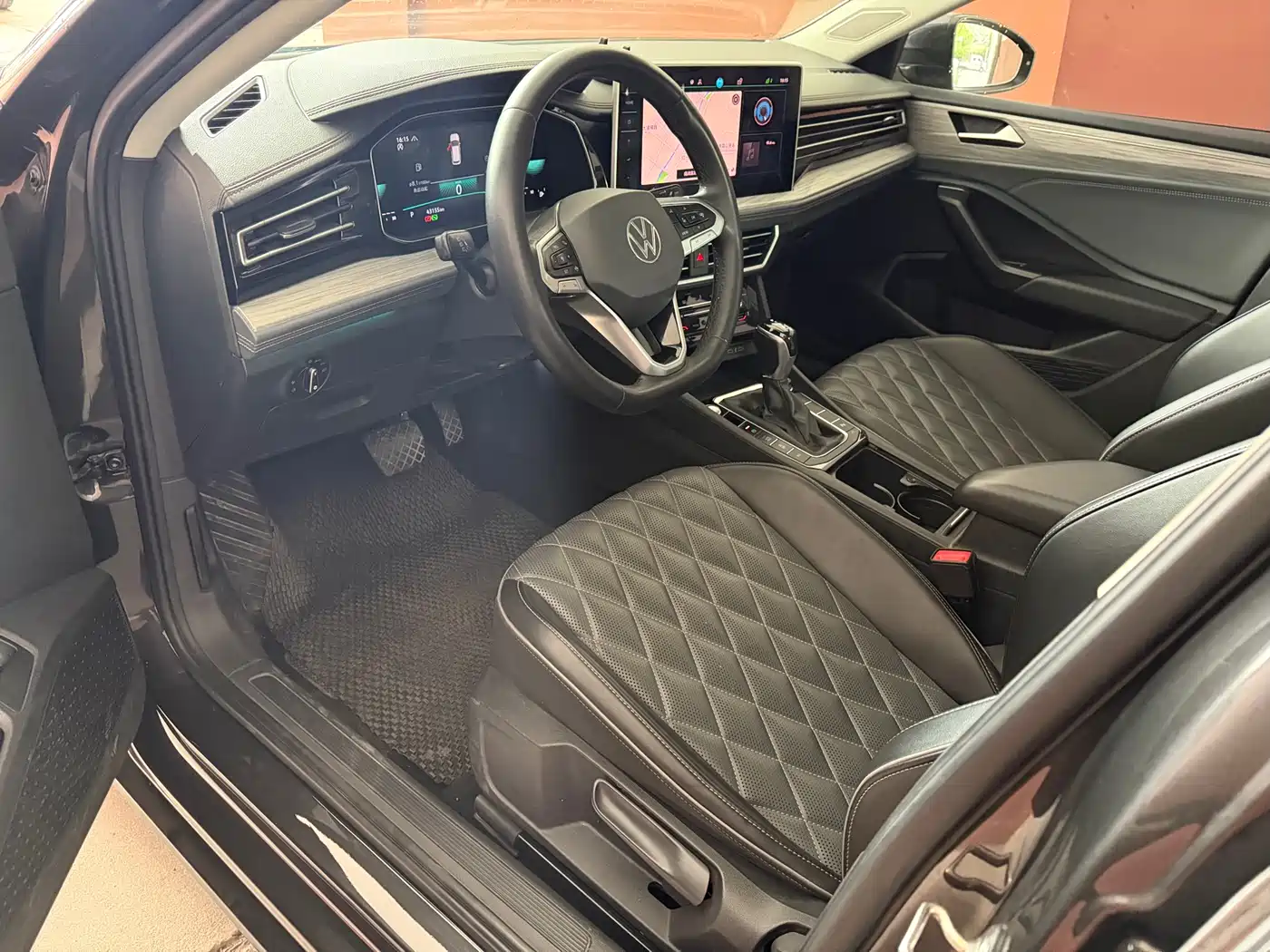 Volkswagen Sagitar 2023 Model Year 200TSI DSG Surpass Edition фото 11