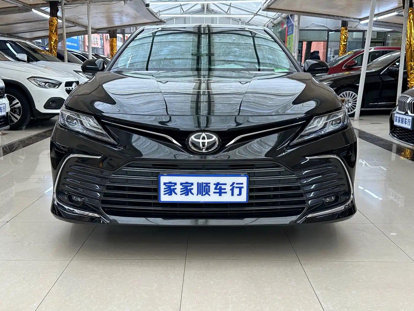 Toyota Camry 2021 2.0G Luxury Edition фото 2