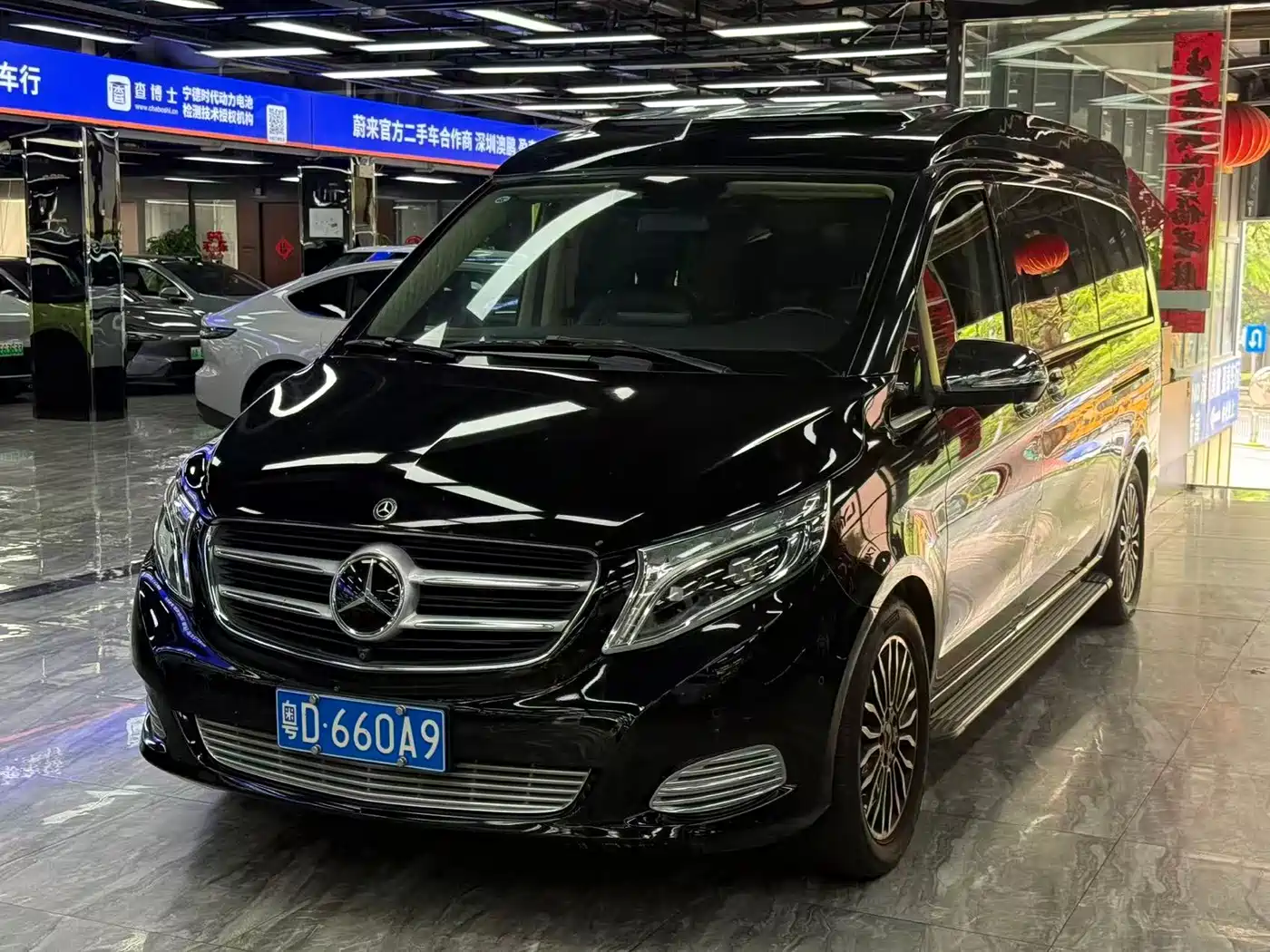 Mercedes-Benz V-Class 2017 2017 Model V 260 L Premium Extended Edition