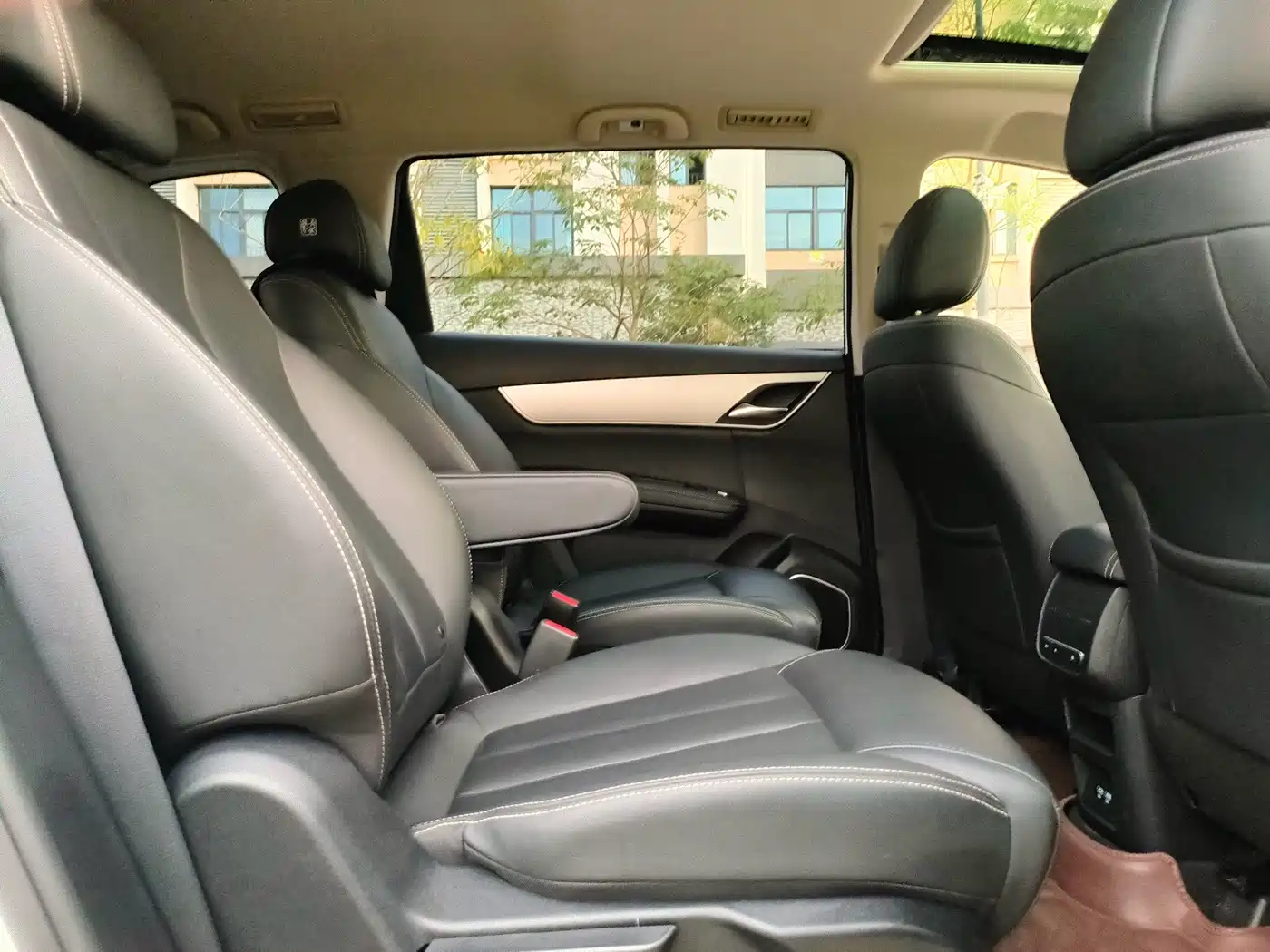 BYD Song MAX 2021 2021 Upgrade 1.5T Automatic Luxury Edition 6-Seater