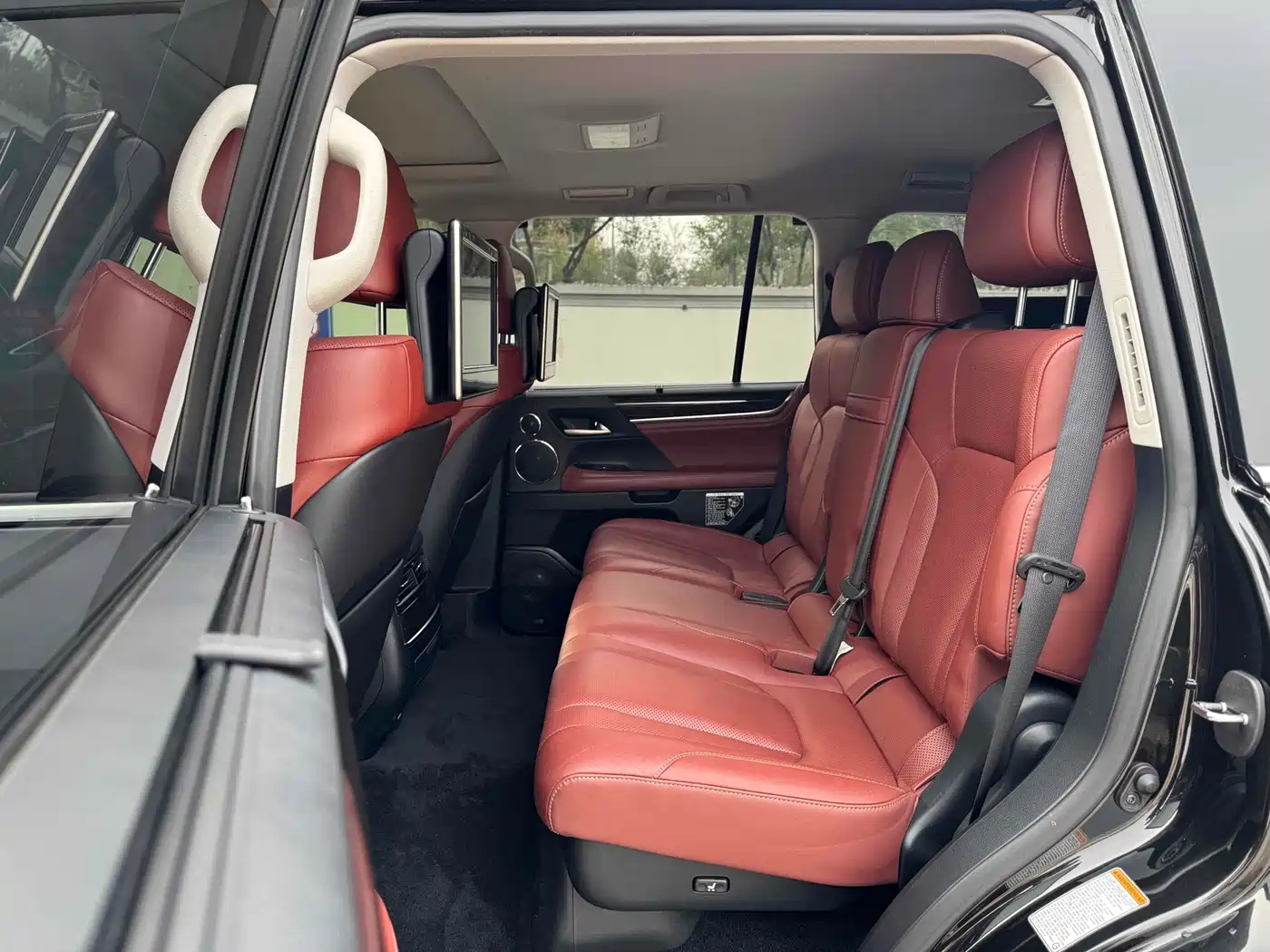 Lexus LX 2017 570 Prestige Luxury фото 8