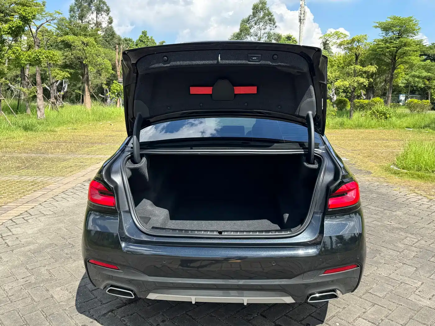 BMW 5 Series 2022 Facelift 525Li M Sport Package фото 23