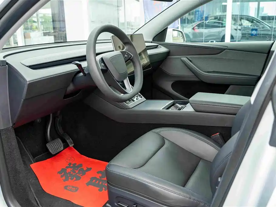 Фото 9 - Tesla Model Y