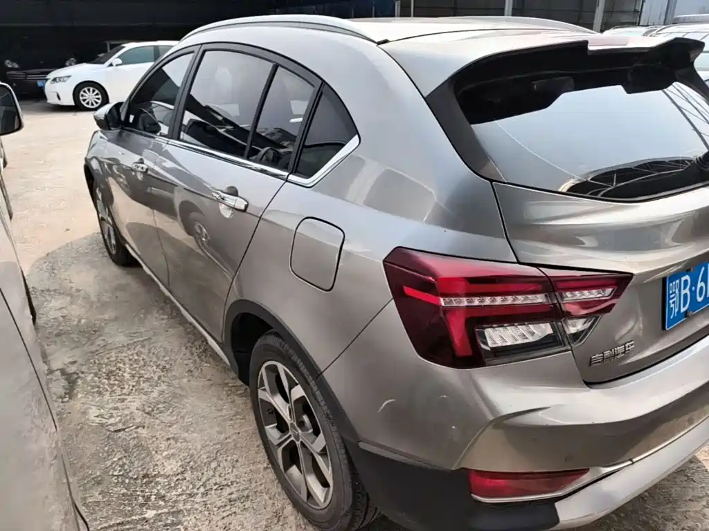 Geely Vision S1 2018 2018 Model 1.5L CVT Enjoy