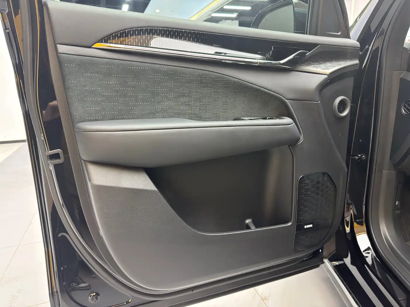 ZEEKR EXTREME KRYPTON 009