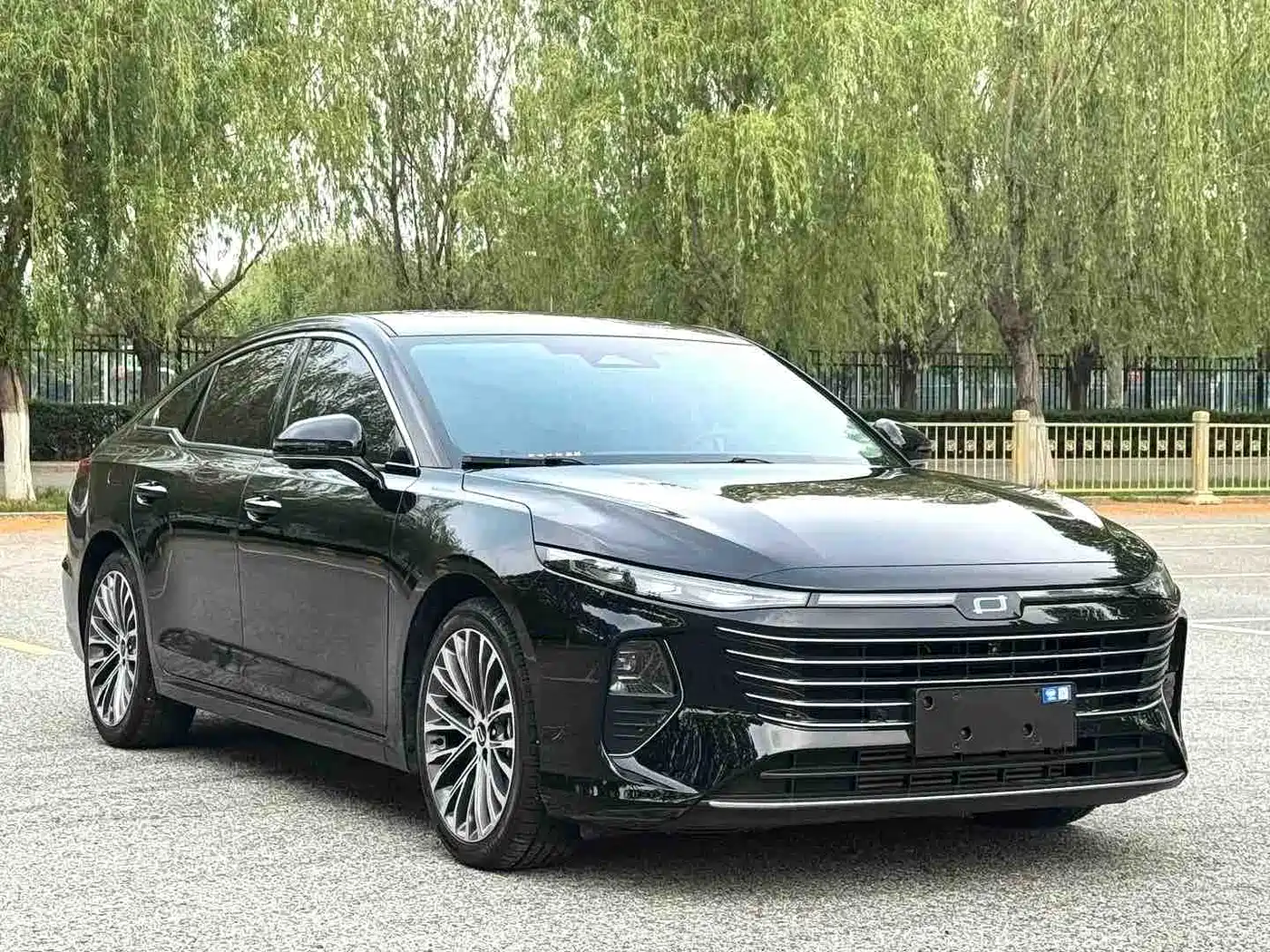 Фото 3 - Besturn B70