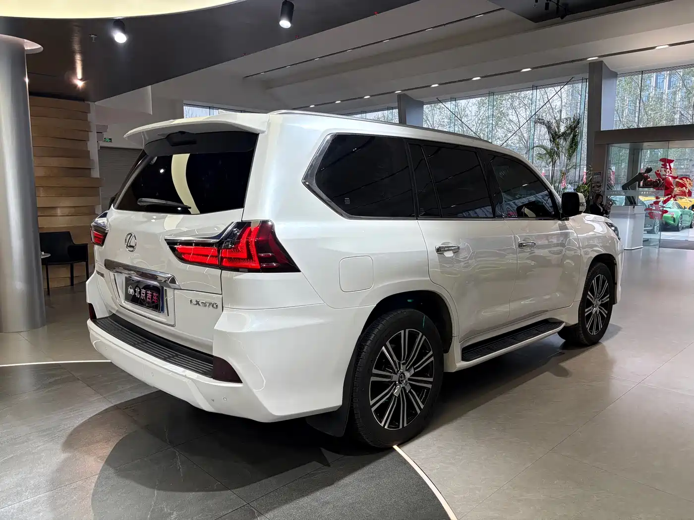 Lexus LX 2017 570 Prestige Luxury фото 5