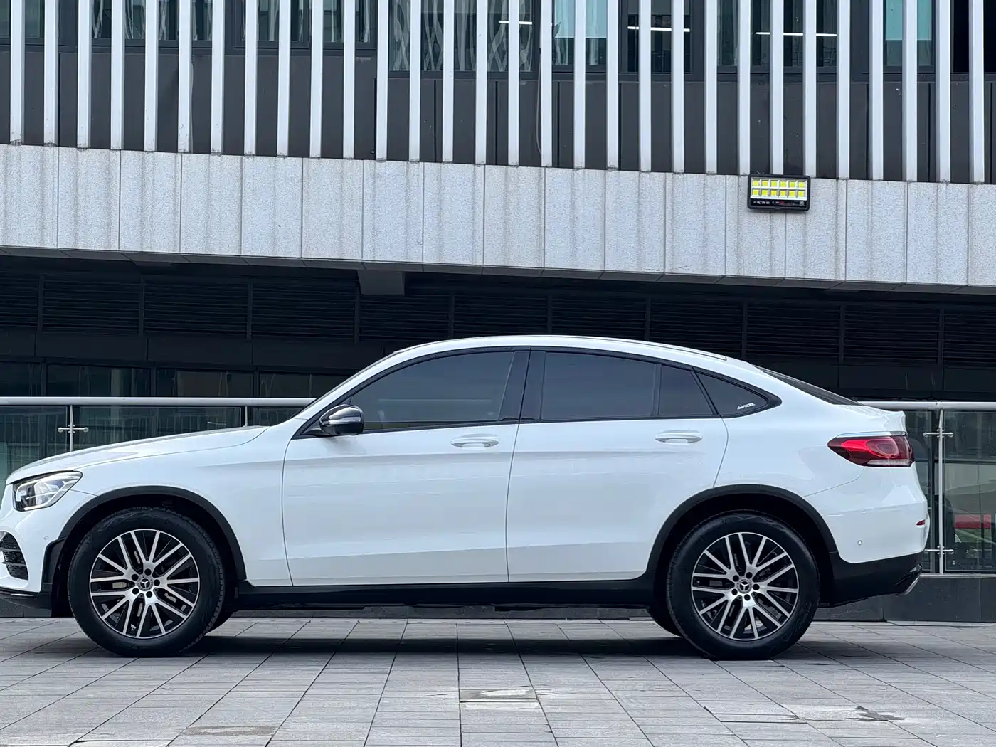 MERCEDES-BENZ GLC COUPE