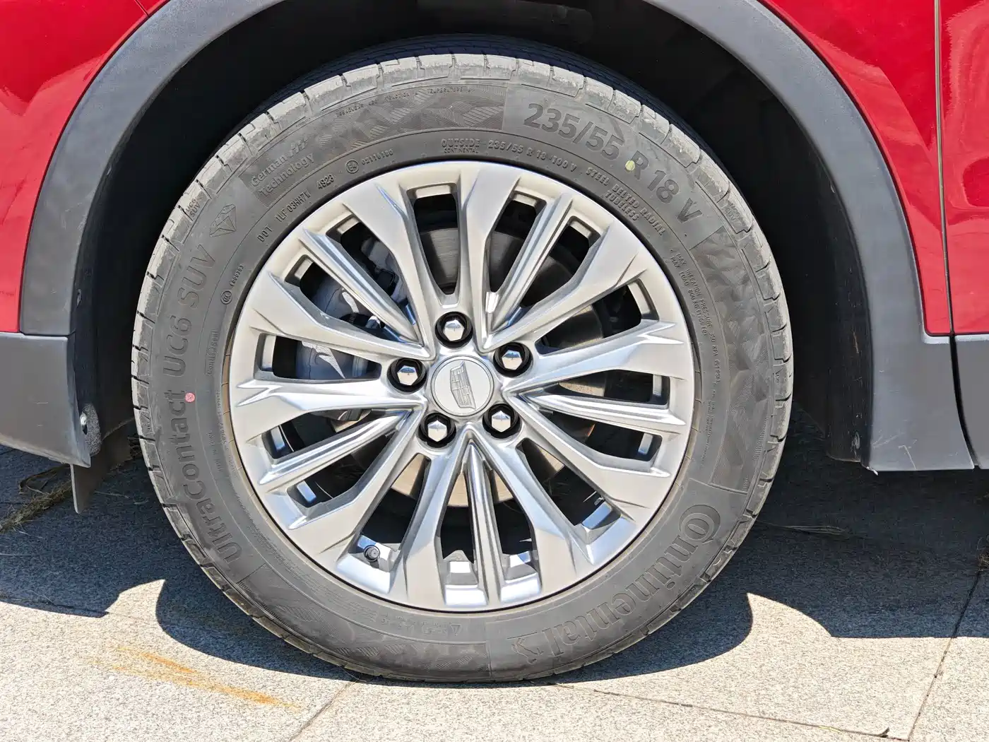 Cadillac XT4 2025 2024 28T 2WD Luxury