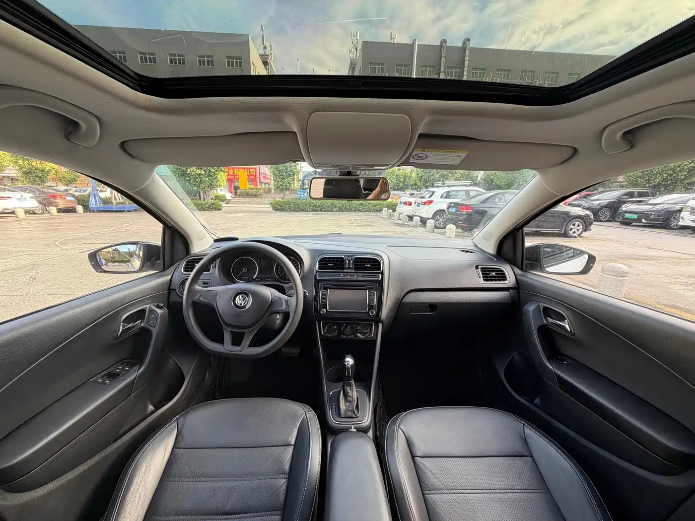 Фото 6 - Volkswagen Polo