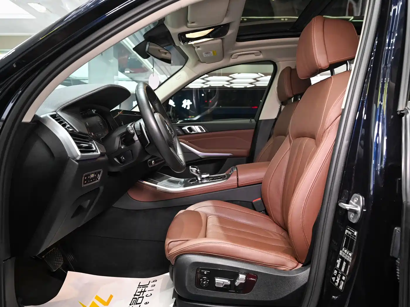 BMW X5 (Import) 2020 xDrive40i Premium M Sport Package фото 13